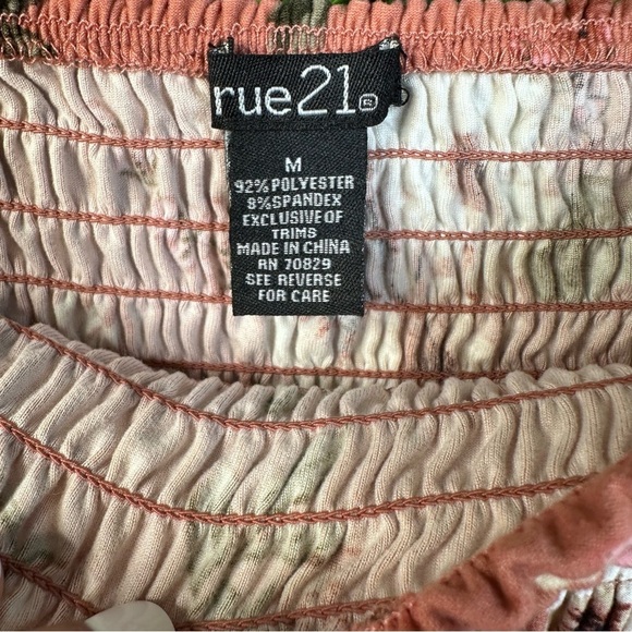 Mauve pink floral smocked off shoulder top - Picture 4 of 4